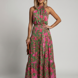 Elegantes rosa Midikleid mit Halterdekolleté