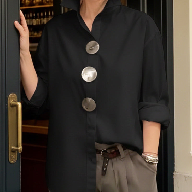 Rosalind | Statement-Knopf Stehkragenbluse