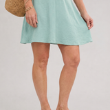 Silum | Kurzes Kleid mit schwingendem Rock und kurzen Flatterärmeln