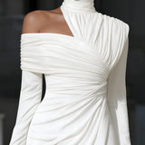 Petra | Abendkleid mit Hoher Kragen & Ein-Schulter