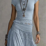 BLUES SPITZEN-BESETZTES OBERTEIL UND FALTENMAXIKLEID SET
