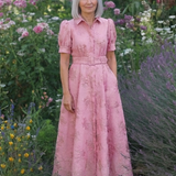 Xanthea | Kurzärmeliges, tailliertes, floral strukturiertes Maxi-Hemdkleid