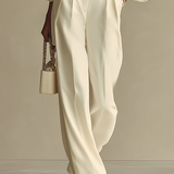 Sophie Rippstrick Crew-Neck-Top und hochtaillierte weite Hose