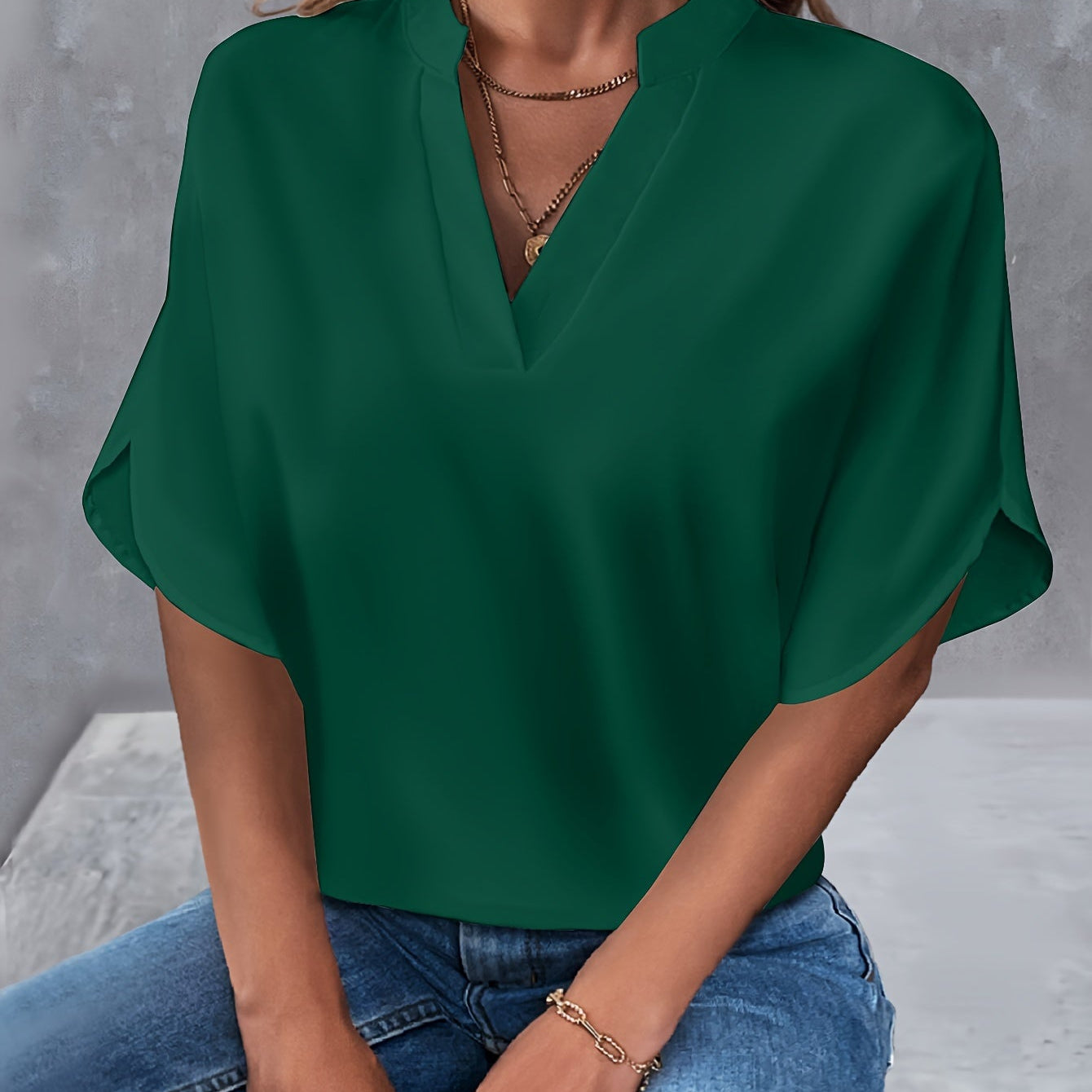 Scarlett | Elegante V-Ausschnitt-Bluse