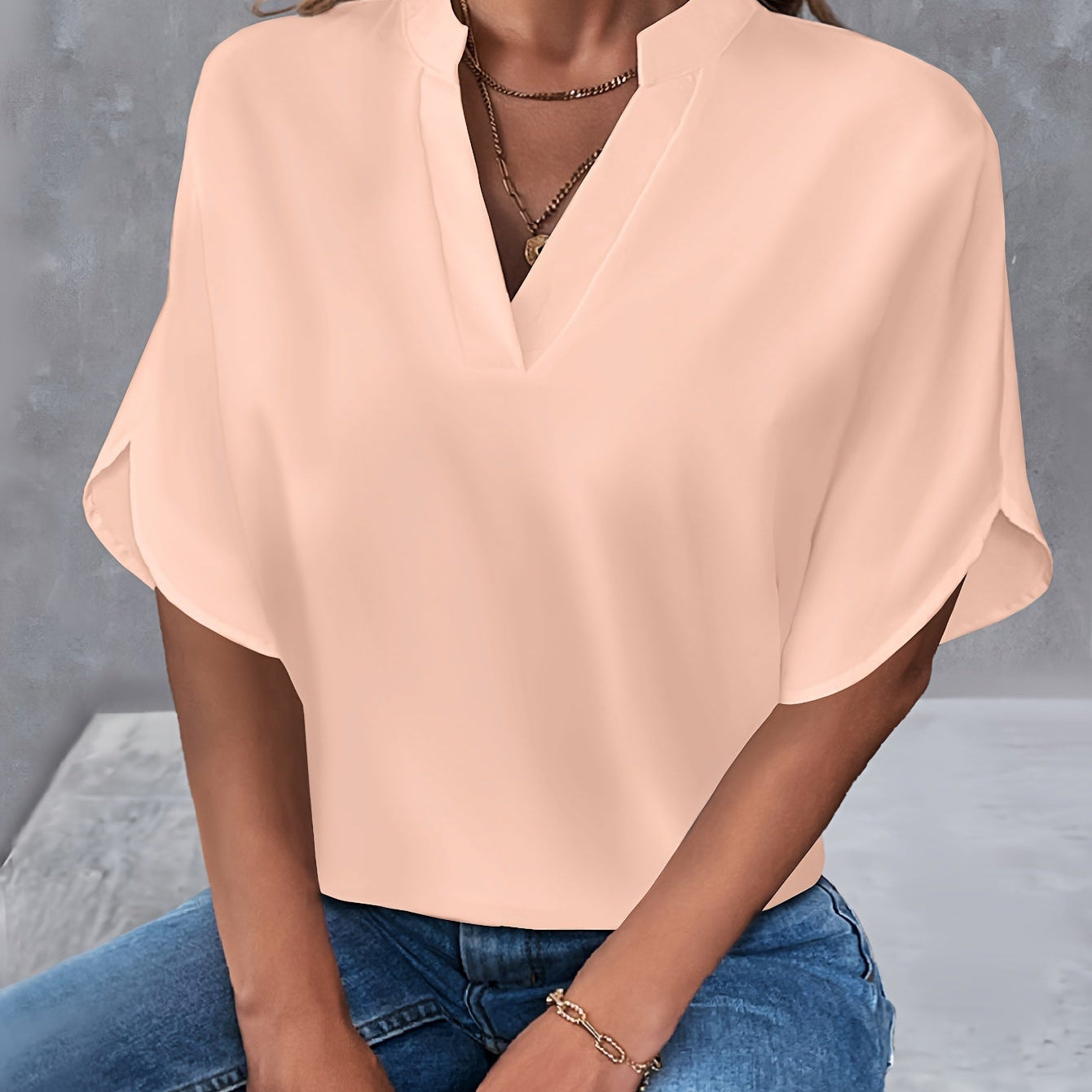 Scarlett | Elegante V-Ausschnitt-Bluse