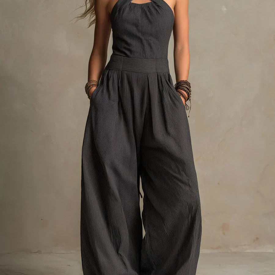 ARIANA | ELEGANTER JUMPSUIT MIT ÜBERKREUZTEM AUSSCHNITT